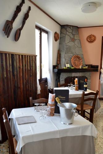 餐廳, 阿爾德格戴安娜酒店 (Albergo Diana) in 特隆扎諾拉戈馬佐雷