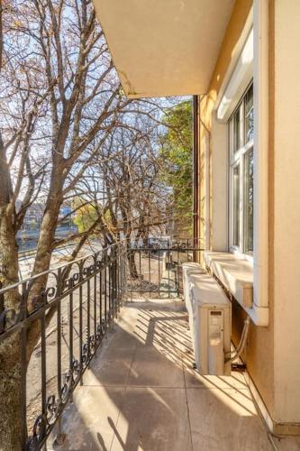 Stylish Stay - 2BDR, 2BTHR+ Free Parking, Sofia (photo 9)
