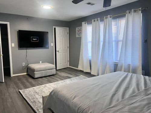 Urban Oasis 3 Kings bed 3Mins from EWR-NYC Downtow in Newark, USA