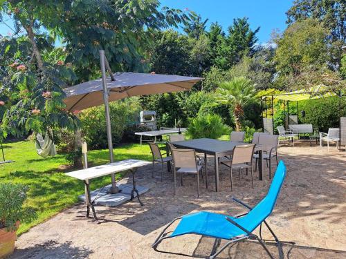 Maison familiale près du port, du golf et de la plage à La Forêt Fouesnant - FR-1-481-149 (Maison pour grande famille avec jardin, terrasse, proche Golf et Port a La Foret-Fouesnant - FR-1-48) in 拿伏爾富埃南