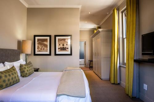 Welgelegen House by RETURN Africa - image 3