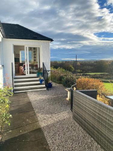 Jacquie's B&B -Dumfries-Room with a view - hot tub