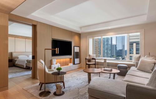 Chicago Avenue Suite