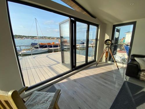 View, Houseboat Islay in Brading