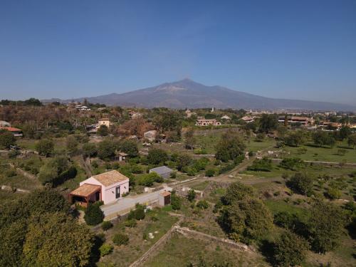 Viesnīcas āriene, Agrirėlais Eremo Sant’Anna (Agrirelais Eremo Sant’Anna) in Valverde (Catania)