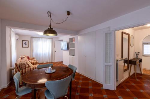 Parlamento Luxury Apartment, Rome (photo 3)