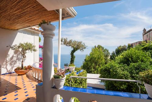 Villa Bijoux - Exclusive pool and sea view in อมัลฟี