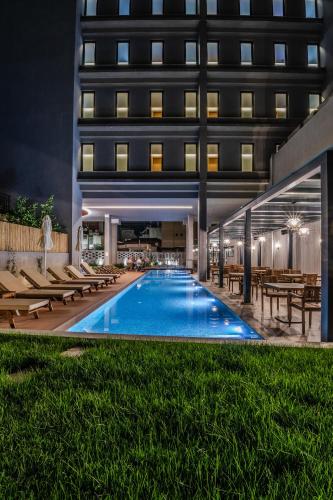 Magnes Hotel in โวลูส