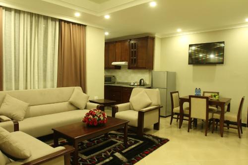 Geza Apartment Hotel