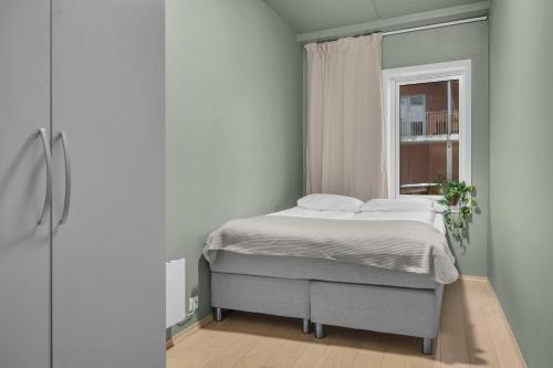 Three-Bedroom Apartment image 8