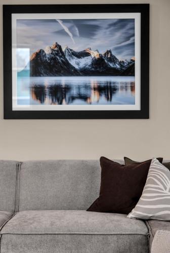 Three-Bedroom Apartment image 6