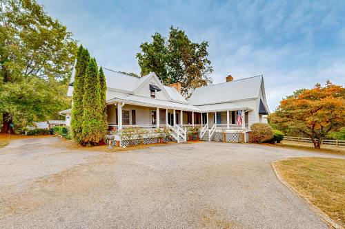 The Farmhouse at Overlook Farm in Landrum, USA