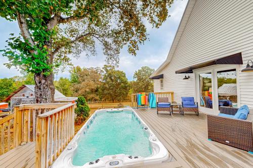 The Farmhouse at Overlook Farm in Landrum, USA