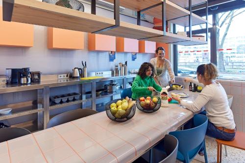 MEININGER Hotel Köln West (MEININGER Hotel Koln West) in Köln