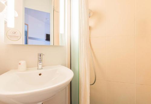 B&B Hôtel Colmar Vignobles Ouest