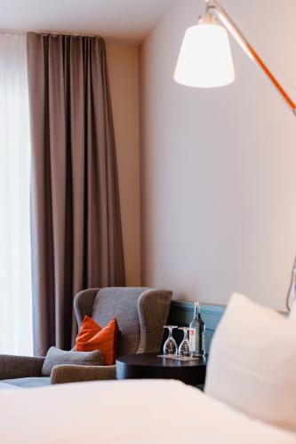 Deluxe Room image 5