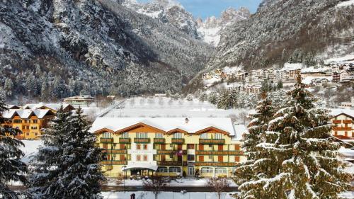 Alledolomiti Boutique Lake Hotel - Adults friendly - Molveno / Pradel