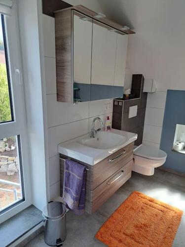 浴室, Juliane`s Panorama-Domizil in Nemmersdorf in 戈爾德克羅納