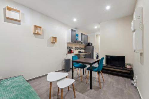 Appartement budget avec parking au centre-ville - Location saisonnière - Charleville-Mézières