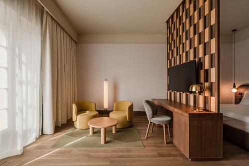 room detail thumbnail 0