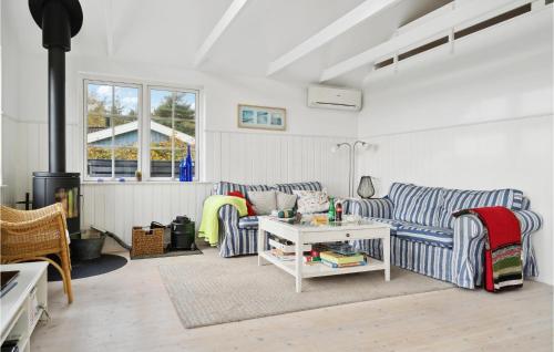  4 Bedroom Gorgeous Home In Knebel in Knebel
