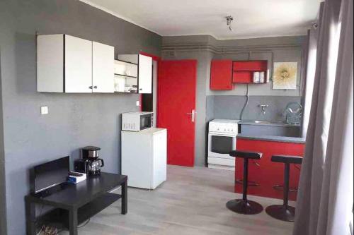 Toulon Est La Valette Studio 35m2 dominant parking proche mer - Apartment - Toulon