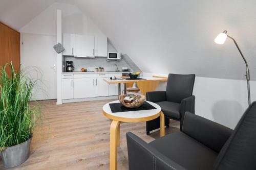 Apartment image 3