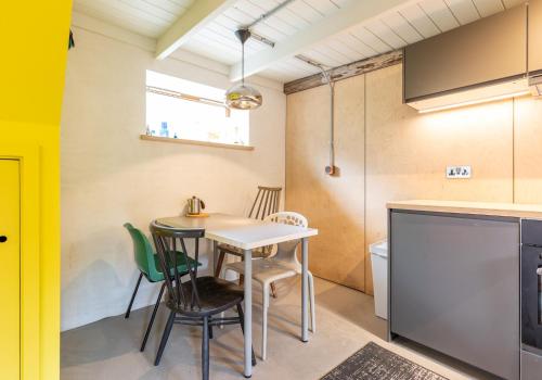 Konyha, Ty Newydd - a scandi inspired cottage in Moylgrove