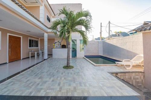 Casa em condomínio e com piscina no Rio de Janeiro
