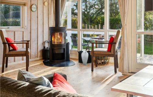  4 Bedroom Amazing Home In Bogø By in Bogø By