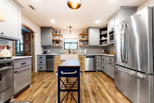 Meadow Creek House in Wimberley, USA