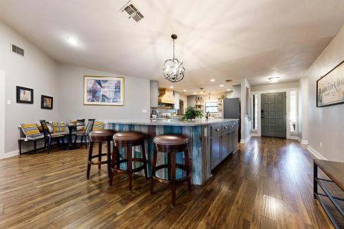 Meadow Creek House in Wimberley, USA