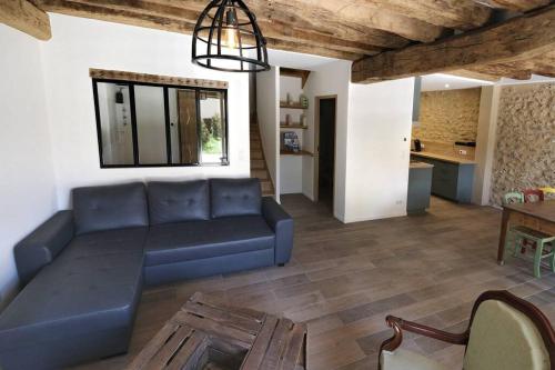 Le Gîte - Le Pressoir (Le Gite - Le Pressoir) in Les Molieres (Ile-de-France)