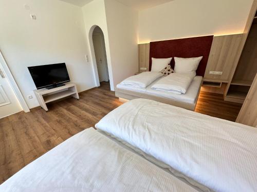 Appartementhaus Zillertal by PiaundDirk in Gstan