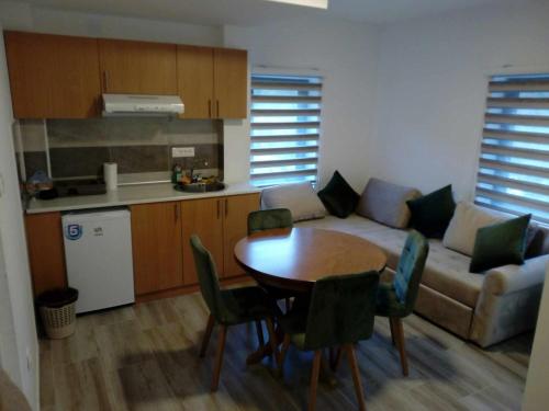 STD Cvetković (STD Cvetkovic) in Crni Vrh