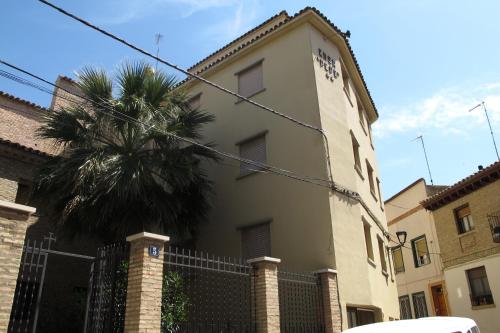 Hostal Casa Pepe - Accommodation - Tauste