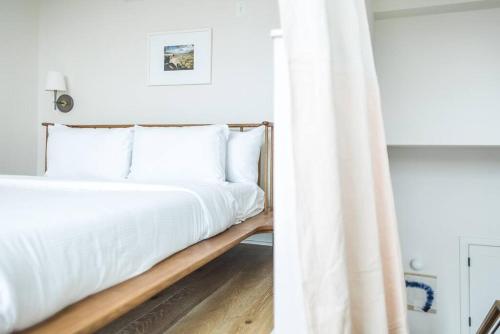 Annabelle 4A - Top Floor Loft Downtown With Patio