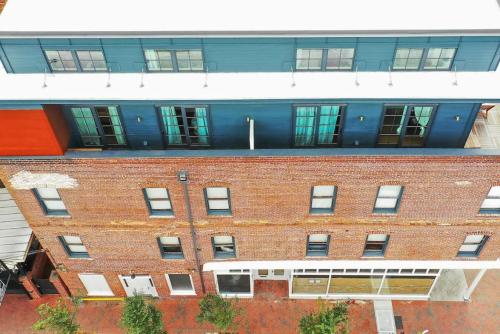 Annabelle 4A - Top Floor Loft Downtown With Patio