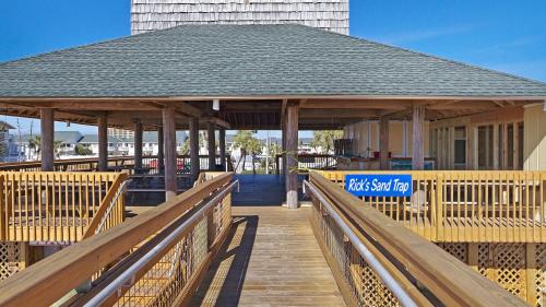 Sandpiper Cove 8120 image