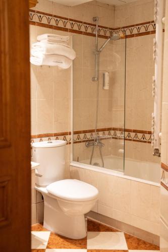 Superior Double Room image 5