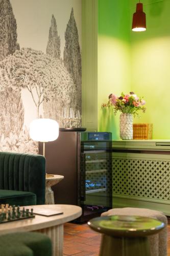 Hôtel De Fleurie - image 3