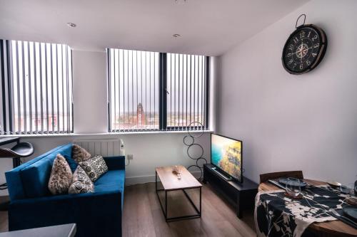 B&B Manchester - Modern Studio Apartment near Old Trafford - Bed and Breakfast Manchester