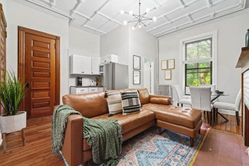 Brownstone Near Subway and Columbia Uni, New York