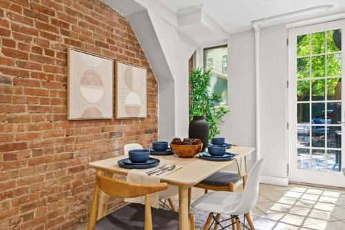 Newly Renovated 2BR w Rare Private Backyard and BBQ in New York, USA