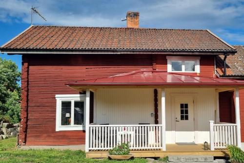 Rymlig dalastuga i Siljansnäs 4-6 bäddar (Rymlig dalastuga i Siljansnas 4-6 baddar) in Siljansnasa
