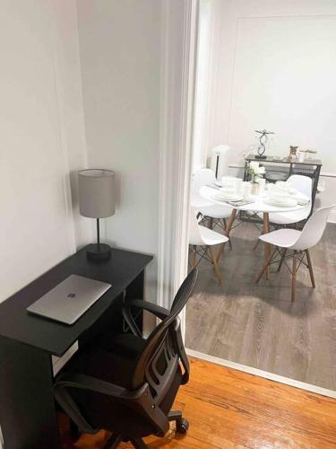Bright, Stunning Downtown Apt, Close to Proctors