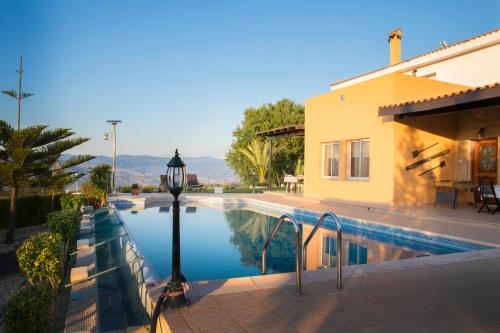 Villa Mouttali in Pano Akourdaleia