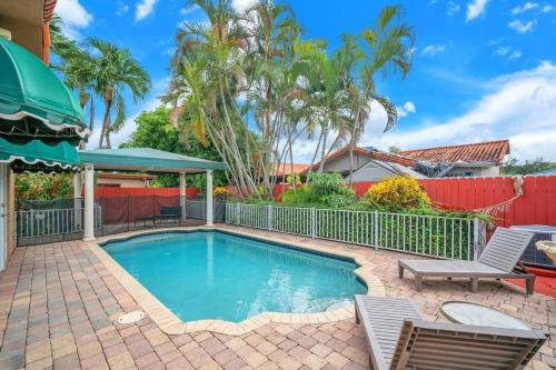 Alexas Oasis - 3 2 - Pool & Very Spacious in Miami, USA