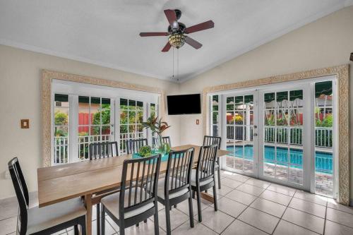 Alexas Oasis - 3 2 - Pool & Very Spacious in Miami, USA