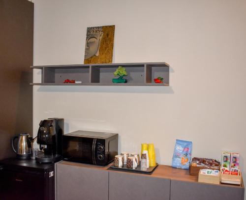 Casa Vacanze Oikia - Room Girasole, Naples (photo 6)